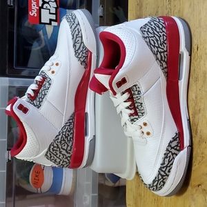 Jordan 3 Cardinal